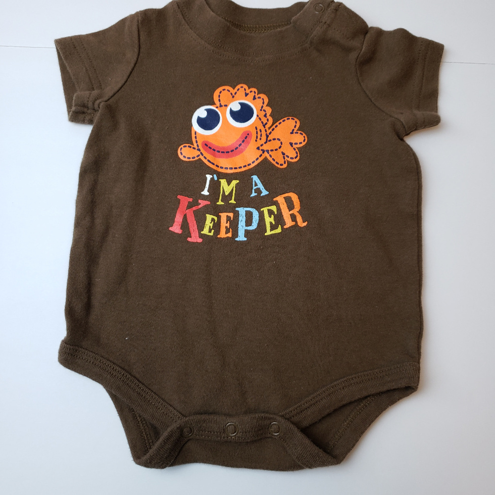 Circo Boys Onesie I'm A Keeper Size NB Brown